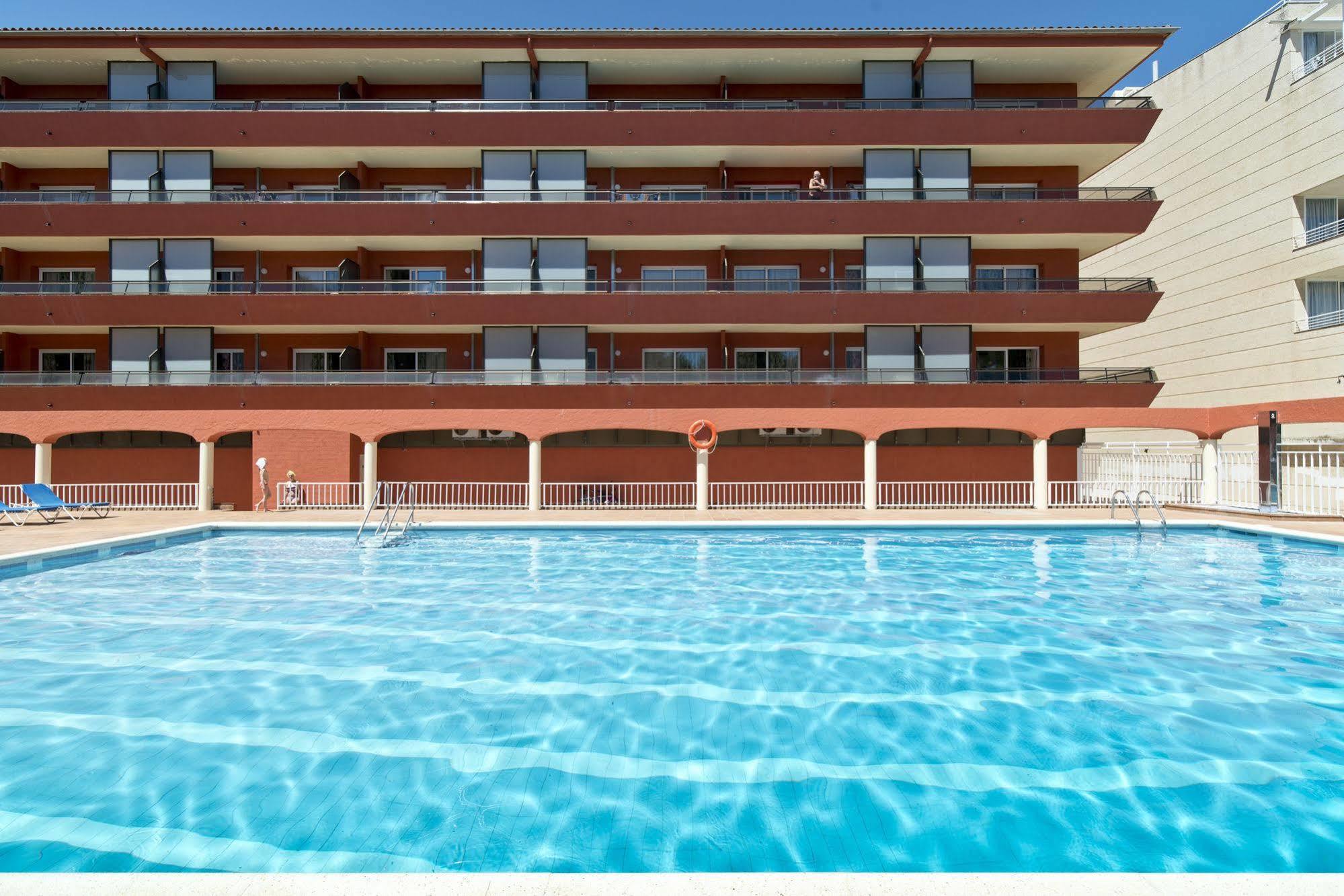 Apartamentos Salles Beach L'Estartit Exterior foto